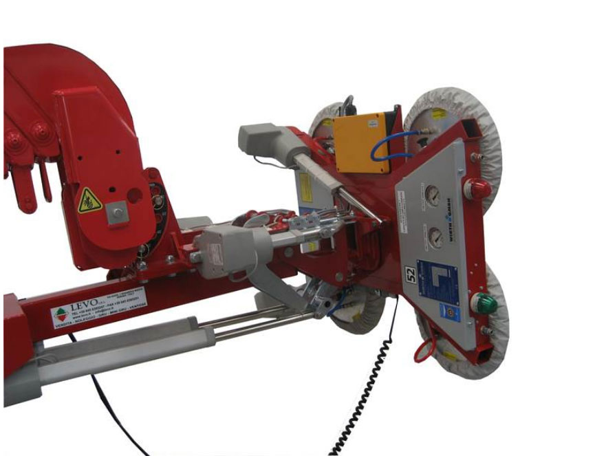 MANIPOLATORE Oktopus (300-600 kg) 1 MANIPOLATORE Oktopus (300-600 kg)