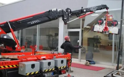 home 14 SOSTITUZIONE DI VETRATE CON LA DSKEB2.